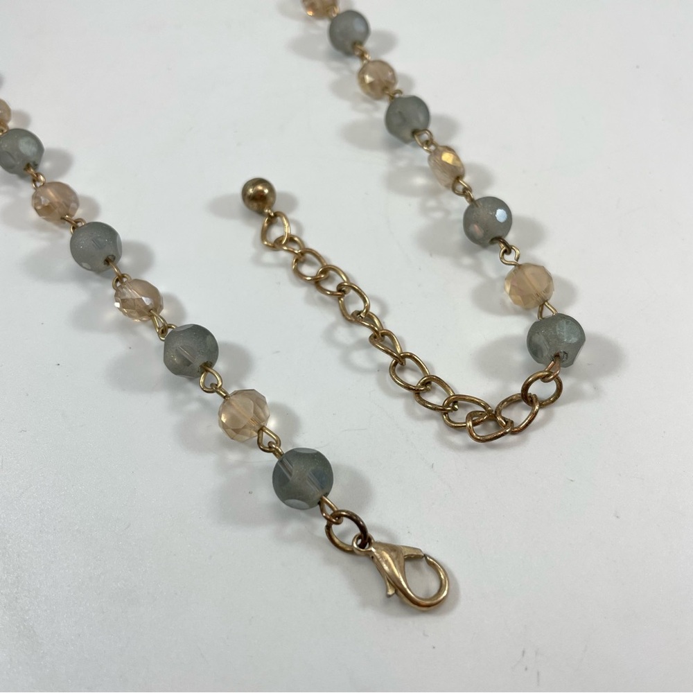Stunning Vintage Gold Tone Blue White Crystal Glass Flower Tassel Necklace - Picture 5 of 8